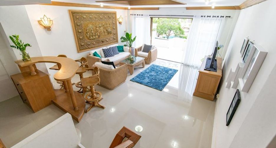 For rent 3 bedrooms condo in Mueang Chiang Mai, Chiang Mai