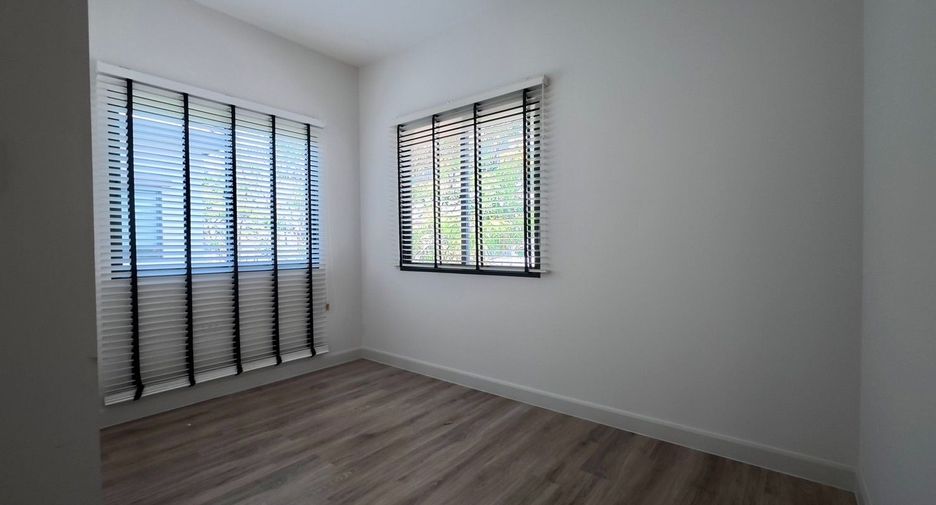 For rent 3 bedrooms house in Bang Bo, Samut Prakan