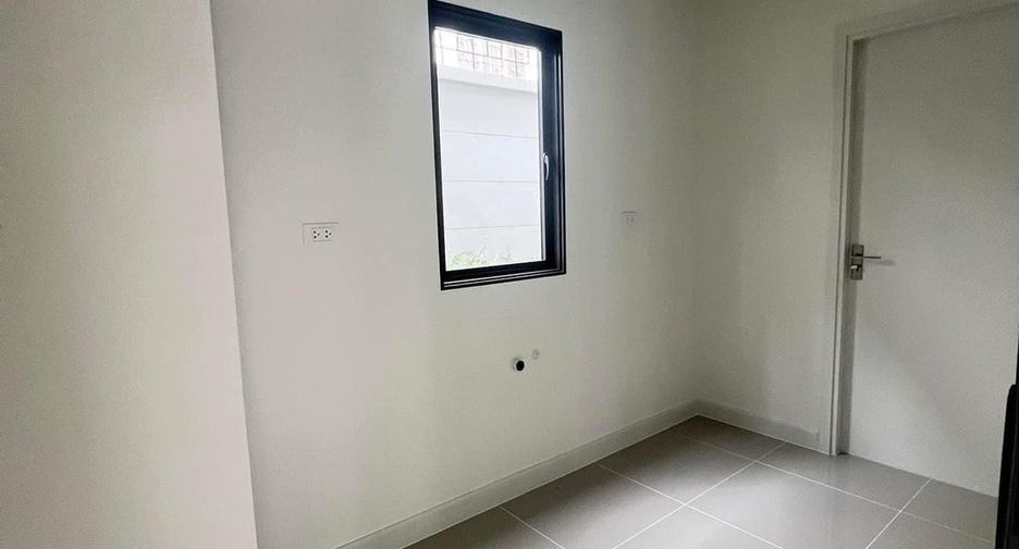 For rent 3 bedrooms house in Bang Bo, Samut Prakan