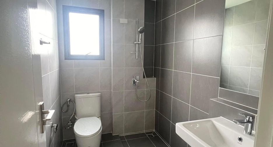 For rent 3 bedrooms house in Bang Bo, Samut Prakan