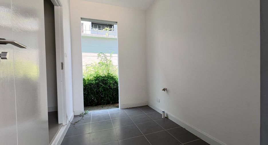 For rent 3 bedrooms house in Bang Bo, Samut Prakan