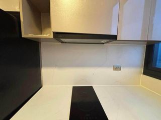 Wohnung zur Miete mit 3 Zimmer in Huai Khwang, Bangkok
