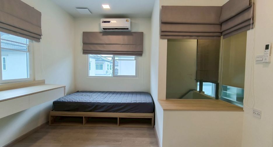 For rent 4 bed house in Bang Phli, Samut Prakan