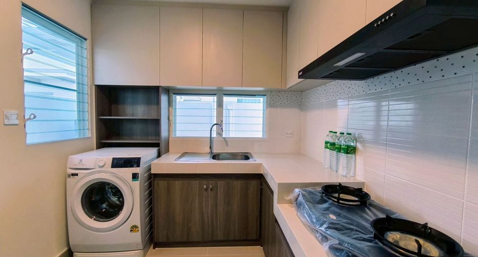 For rent 4 bed house in Bang Phli, Samut Prakan