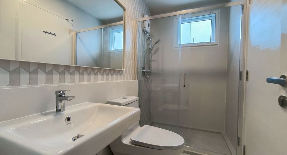 For rent 4 bed house in Bang Phli, Samut Prakan