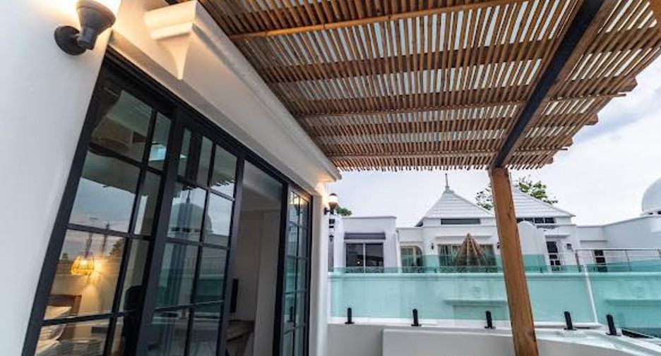Haus zur Miete mit 3 Zimmer in Bang Lamung, Chonburi