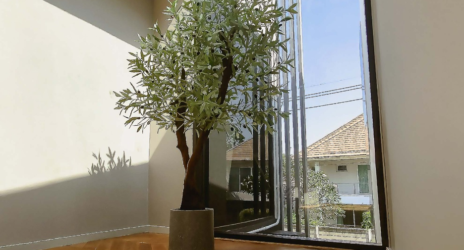 For sale 4 bed house in Pak Kret, Nonthaburi