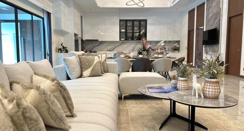 Villa en venta de 4 habitaciones en Bang Lamung, Chonburi