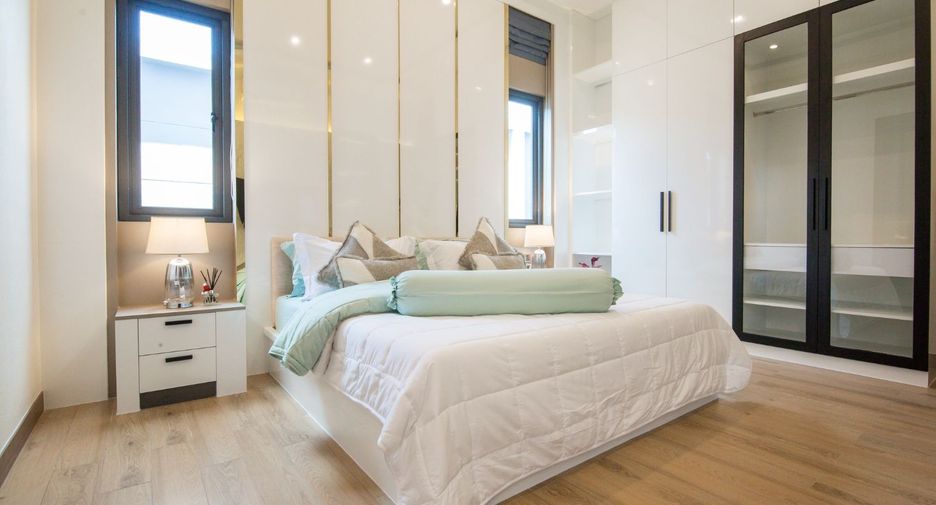 Villa en venta de 4 habitaciones en Bang Lamung, Chonburi