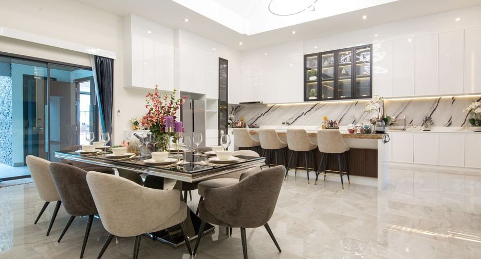 Villa en venta de 4 habitaciones en Bang Lamung, Chonburi
