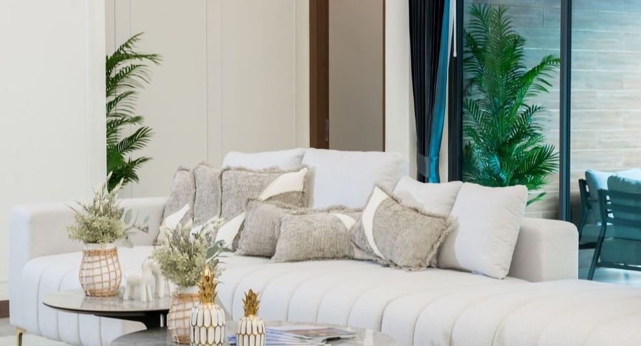 Villa en venta de 4 habitaciones en Bang Lamung, Chonburi