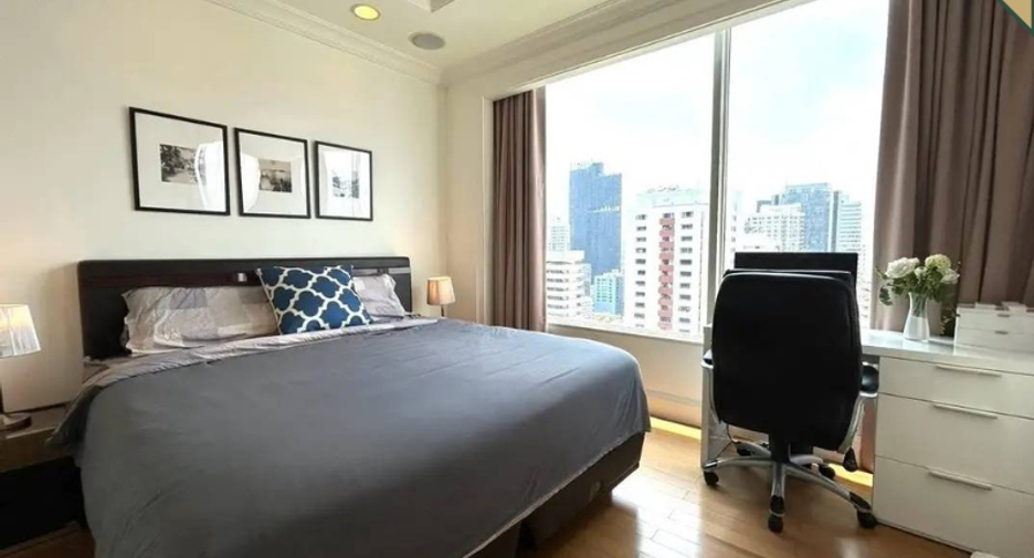 Wohnung zum Kauf mit 3 Zimmer in Watthana, Bangkok