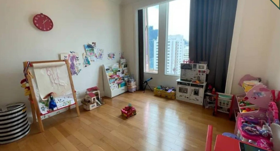 Wohnung zum Kauf mit 3 Zimmer in Watthana, Bangkok