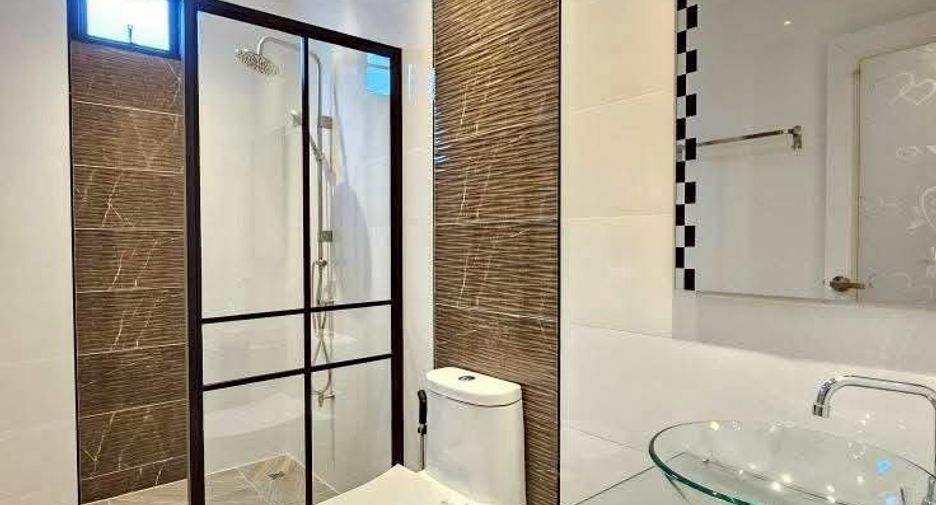 出售 3 卧室 独立屋 在 Bang Lamung, Chon Buri