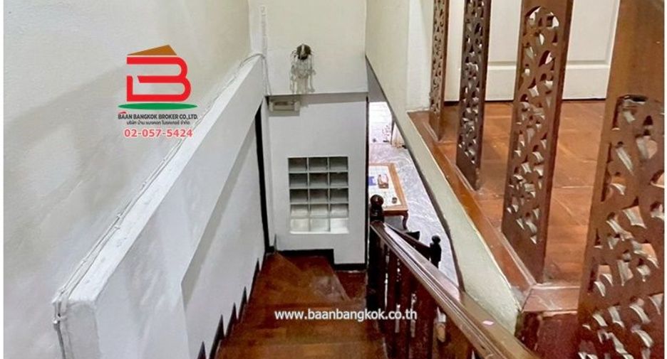 Casa adosada en venta de 4 habitaciones en Khlong Luang, Pathum Thani