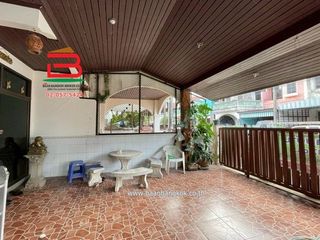 Продажа 4 спальни таунхаус в Khlong Luang, Патумтани