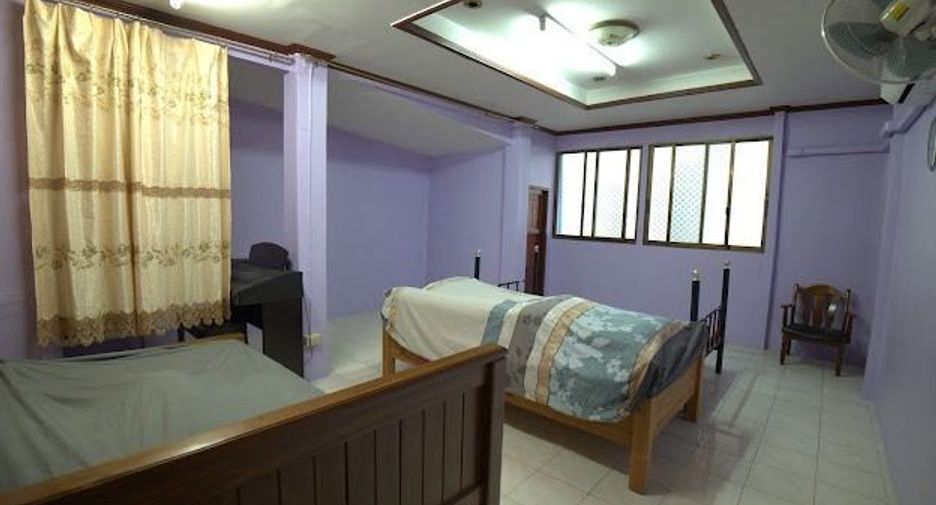 Gewerbefläche zum Kauf mit 3 Zimmer in Sathon, Bangkok