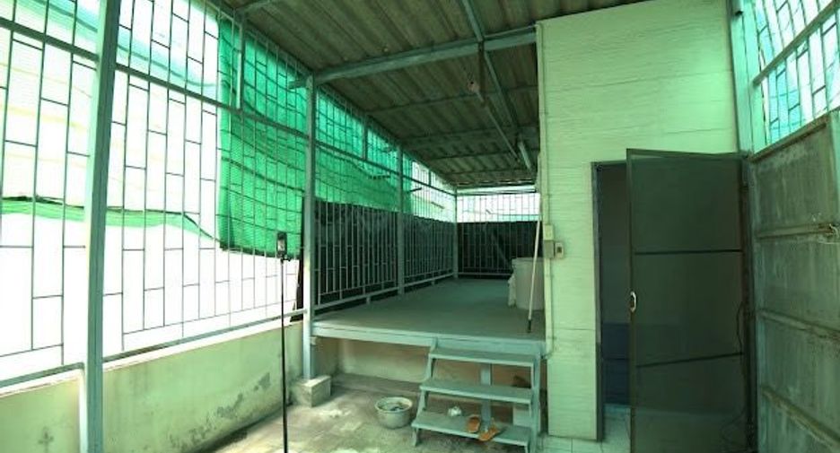 Gewerbefläche zum Kauf mit 3 Zimmer in Sathon, Bangkok