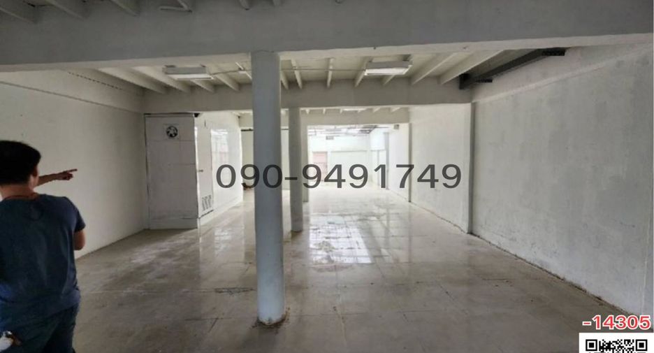 For rent 2 bedrooms retail Space in Din Daeng, Bangkok
