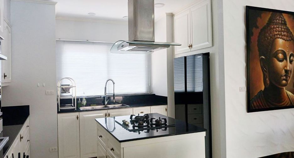 For rent 3 bedrooms house in South Pattaya, Pattaya