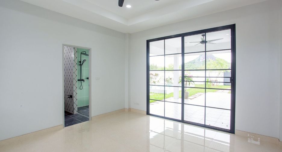 À vendre 3 chambres villa à Hua Hin, Prachuap Khiri Khan