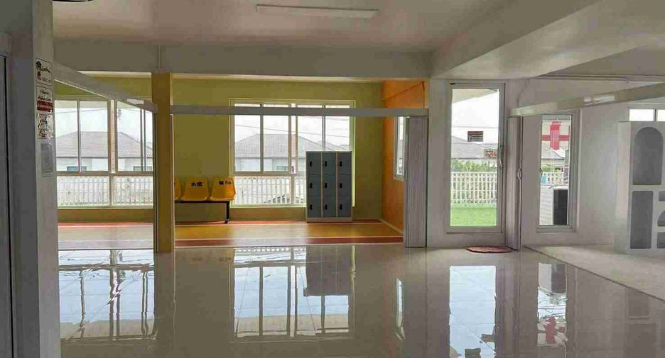 For rent 9 bedrooms retail Space in Prawet, Bangkok