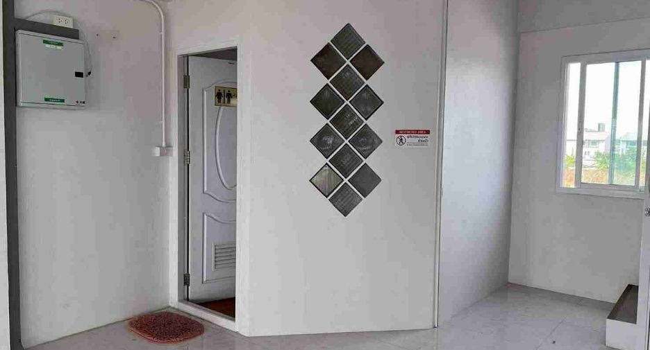 For rent 9 bedrooms retail Space in Prawet, Bangkok