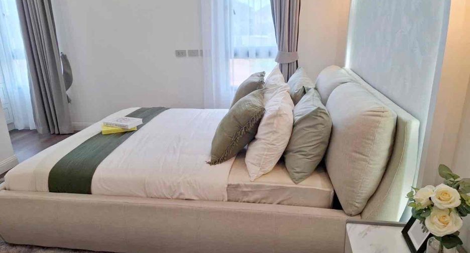 For sale 3 bedrooms villa in Bang Lamung, Chonburi