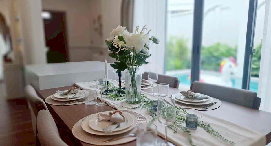 For sale 3 bedrooms villa in Bang Lamung, Chonburi