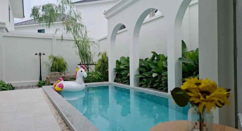 For sale 3 bedrooms villa in Bang Lamung, Chonburi