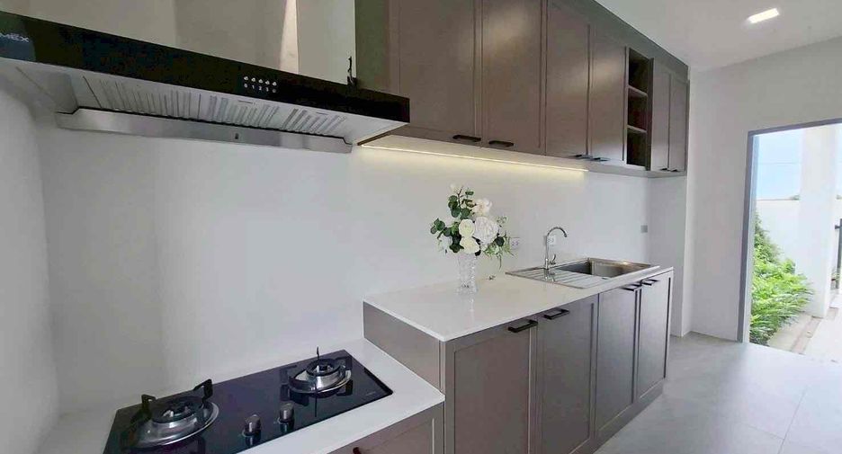 For sale 3 bedrooms villa in Bang Lamung, Chonburi