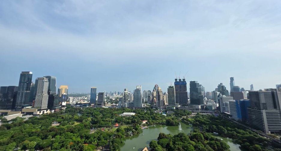 For sale 3 bedrooms condo in Pathum Wan, Bangkok