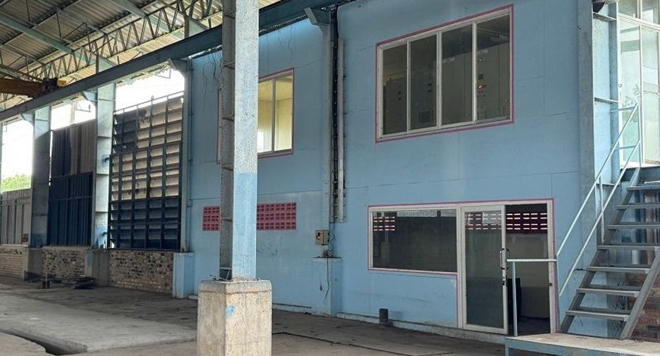 For rent 15 bedrooms warehouse in Nikhom Phatthana, Rayong