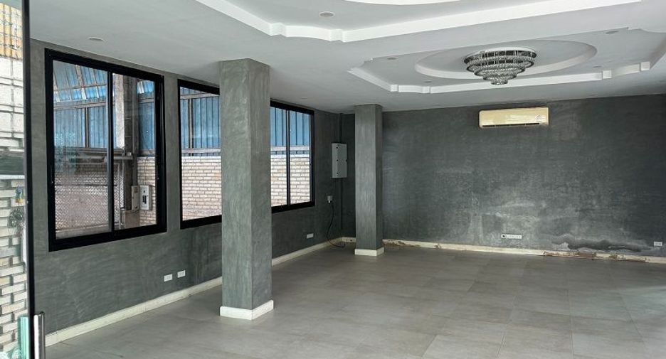 For rent 15 bedrooms warehouse in Nikhom Phatthana, Rayong