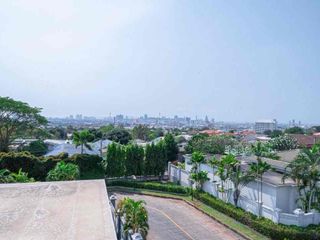 For rent 5 bed villa in East Pattaya, Pattaya