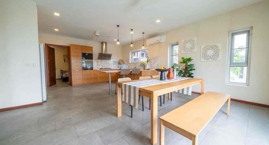 For rent 5 bed villa in East Pattaya, Pattaya