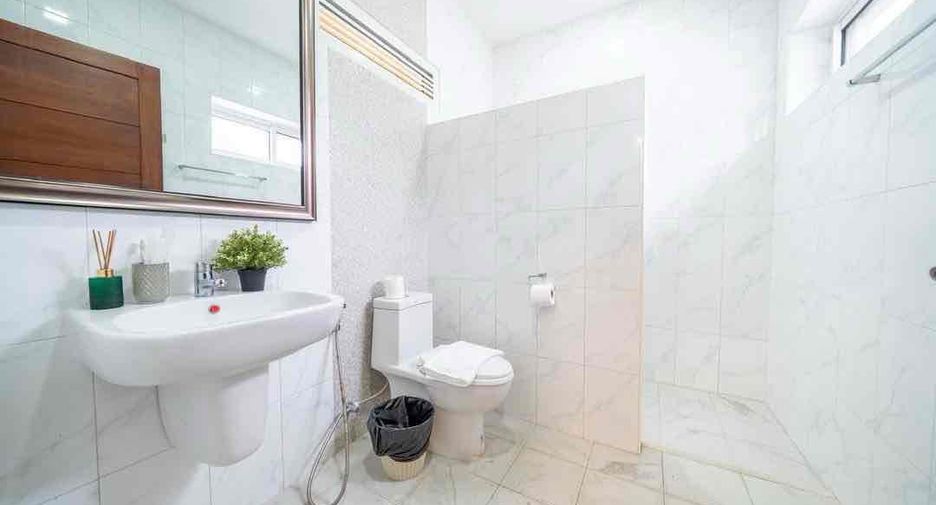 For rent 5 bed villa in East Pattaya, Pattaya