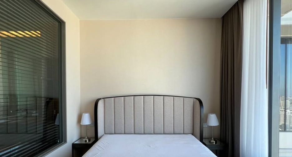 For rent and for sale 1 bed condo in Watthana, Bangkok