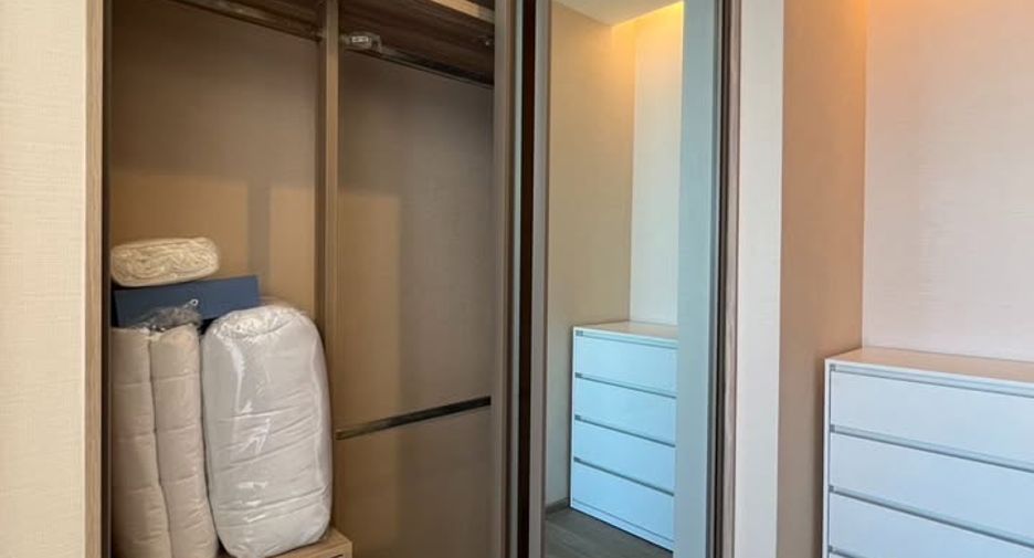 For rent and for sale 1 bed condo in Watthana, Bangkok