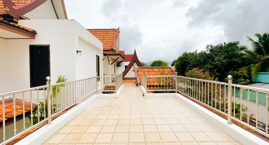 For rent and for sale 4 bedrooms villa in Mueang Phuket, Phuket