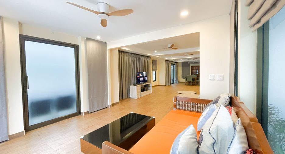 For rent and for sale 4 bedrooms villa in Mueang Phuket, Phuket