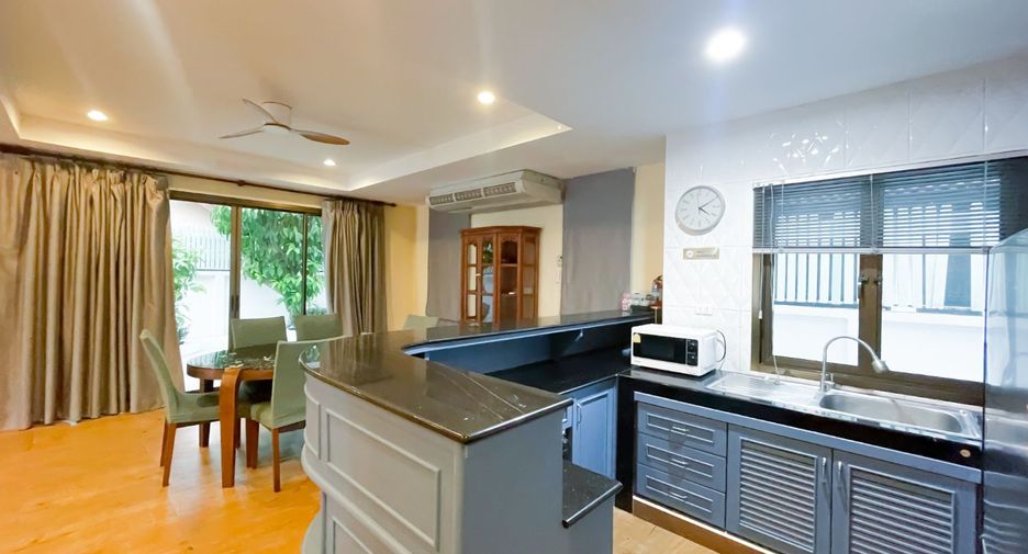 For rent and for sale 4 bedrooms villa in Mueang Phuket, Phuket