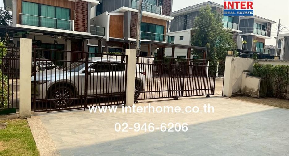 For sale 4 bed office in Bang Kapi, Bangkok
