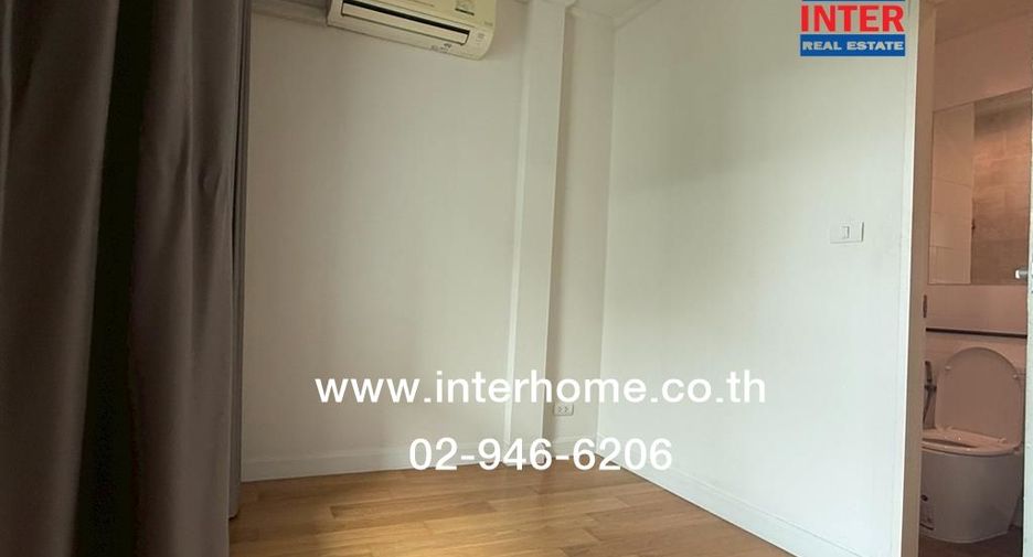 For sale 4 bed office in Bang Kapi, Bangkok
