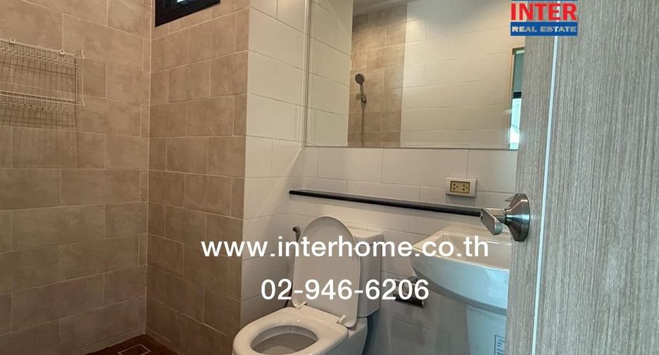 For sale 4 bed office in Bang Kapi, Bangkok