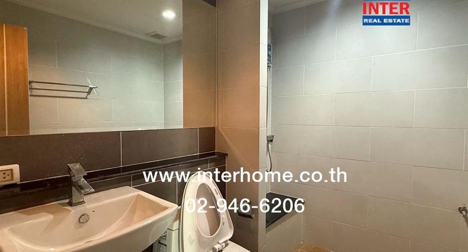 For sale 4 bed office in Bang Kapi, Bangkok
