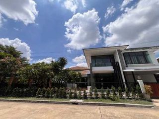 For rent 5 Beds house in Phra Nakhon, Bangkok
