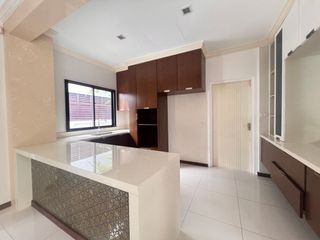For rent 5 Beds house in Phra Nakhon, Bangkok