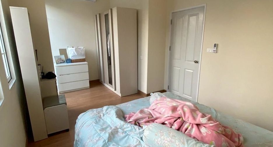 Casa adosada en venta de 3 habitaciones en Mueang Nonthaburi, Nonthaburi