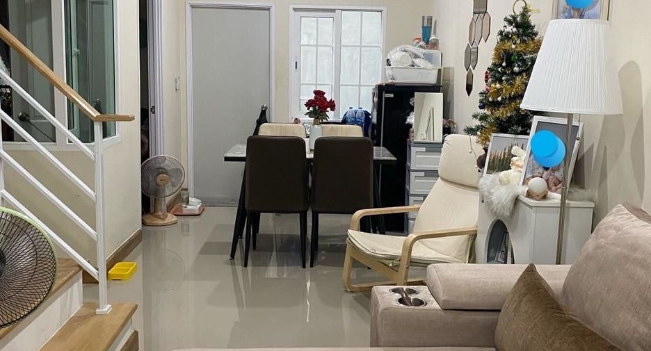 Casa adosada en venta de 3 habitaciones en Mueang Nonthaburi, Nonthaburi
